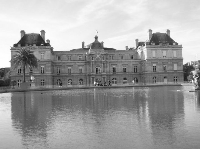 A shot of the main building and the pond in the Luxembourg Gardens. A healing salve for the weary.
